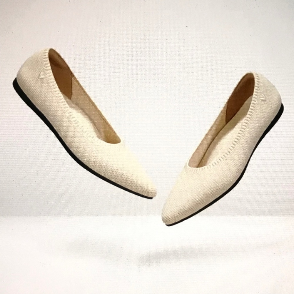 VIVAIA Aria 5 Pointed Toe Ballet Flat Cream Women’s Size 10.5